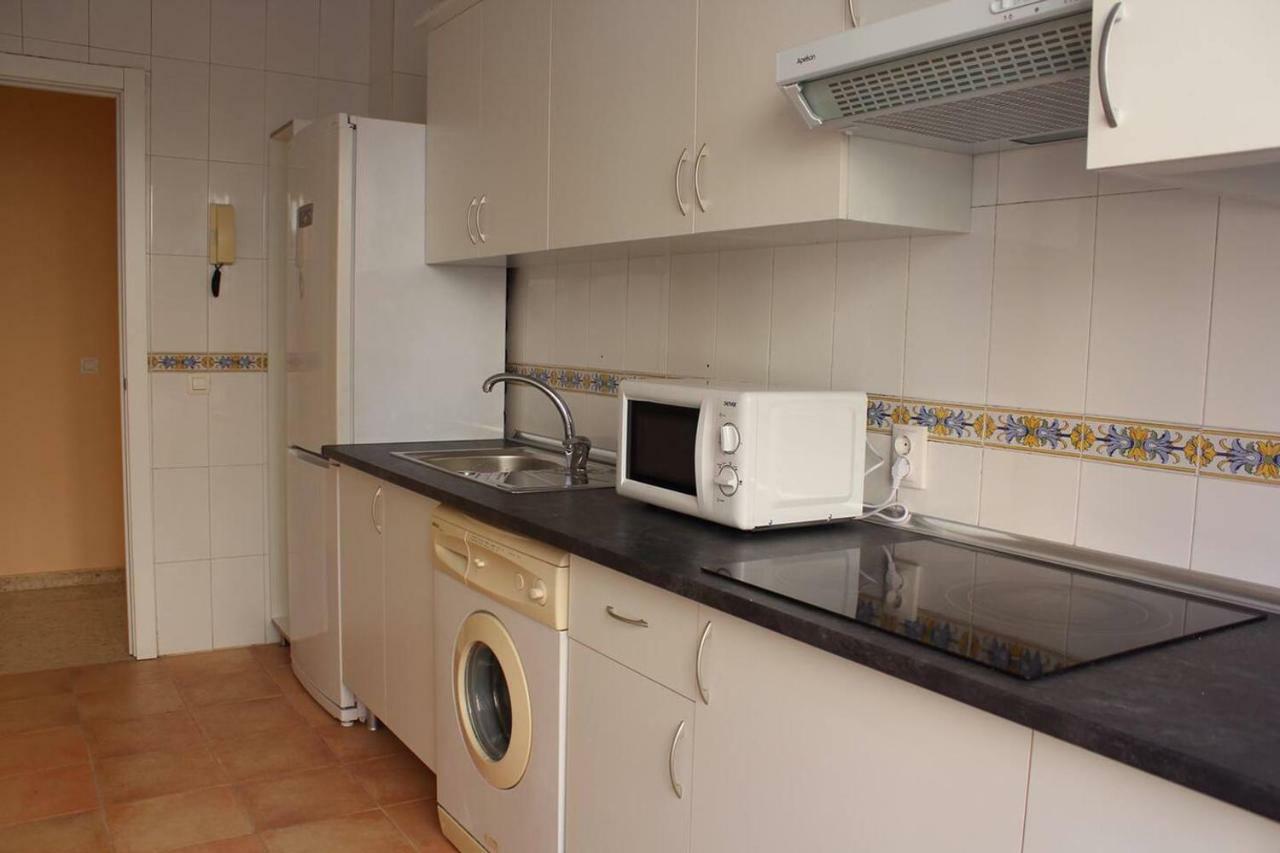 Renovado Y Muy Cerca Del Centro Urbano Apartment Malaga Bagian luar foto